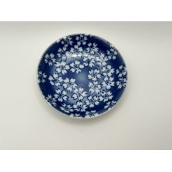 Lille Fad / Bl, Sm Hvide Blomster