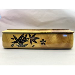 Lakske / Trfarvet, Ahorn