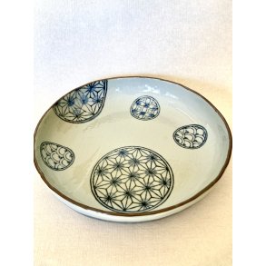 Rund Tallerken / Lysegr�, Japansk Motiv I Cirkler